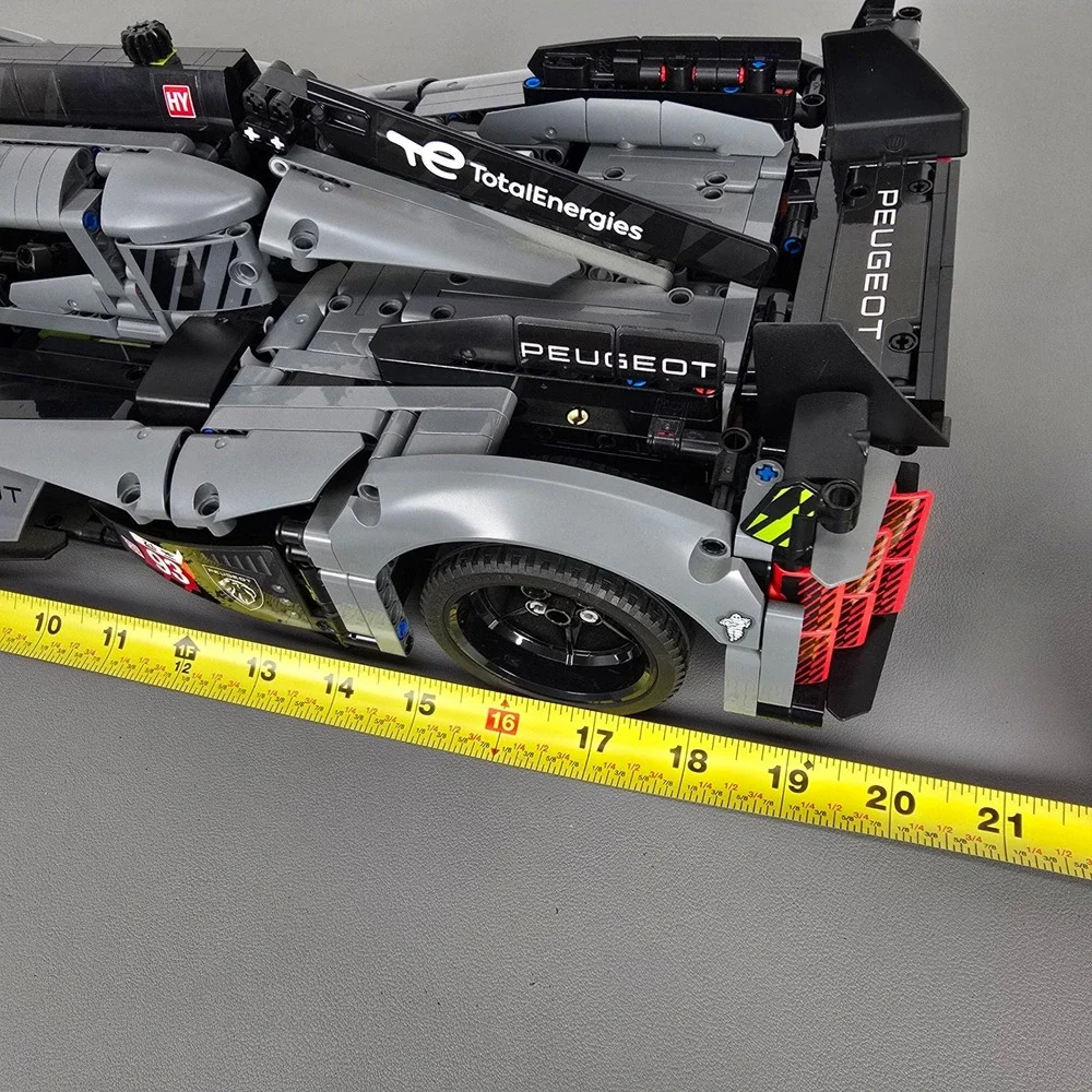 LEGO Technic Peugeot 9X8 24H Le Mans Hybrid Hypercar 42156 Assembled Model 1:10 - Picture 10 of 11